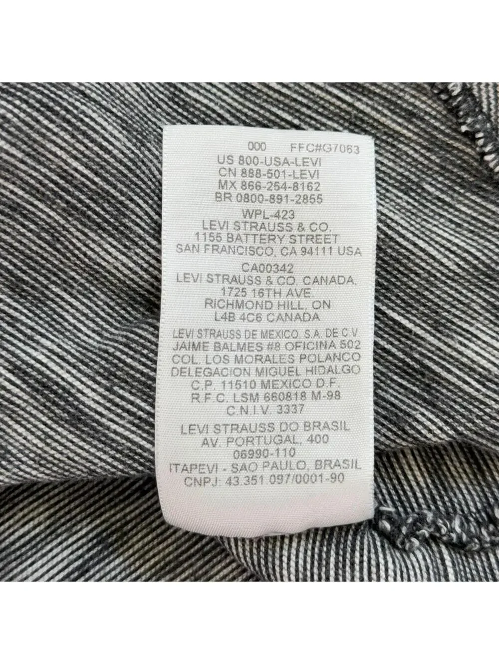Levi's Men's Slim Fit Quarter Button Pullover Hoodie Gray Men's Size Medium